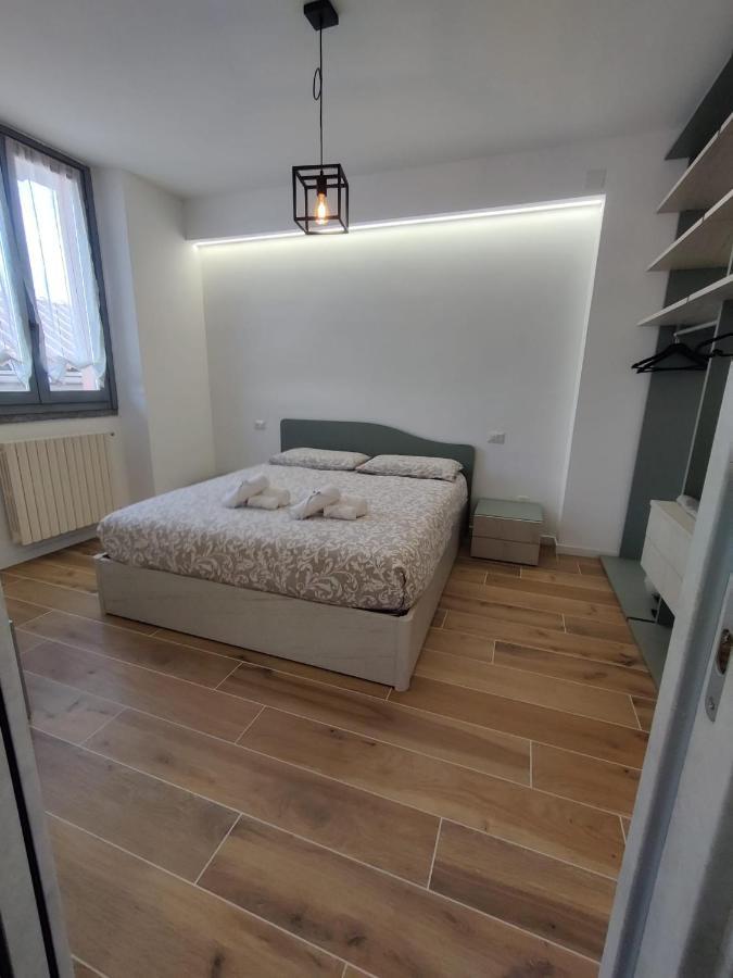 Casa Camelia - Appartamento In Centro A Seregno Exteriér fotografie